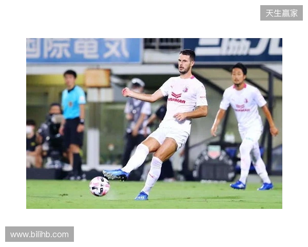 官方:37岁陈柏良加盟定南赣联,身披17号球衣 官方:37岁陈柏良加盟定南赣联,身披17号球衣